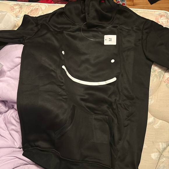 Smile hoodie from dream was taken (YouTuber) merchandise - Picture 1 of 3